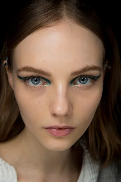 Look 2